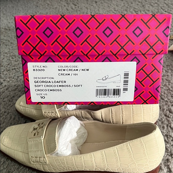 Tory Burch Cream Croc Embossed Loafers - Picture 9 of 9